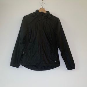 Black lightweight wind breaker